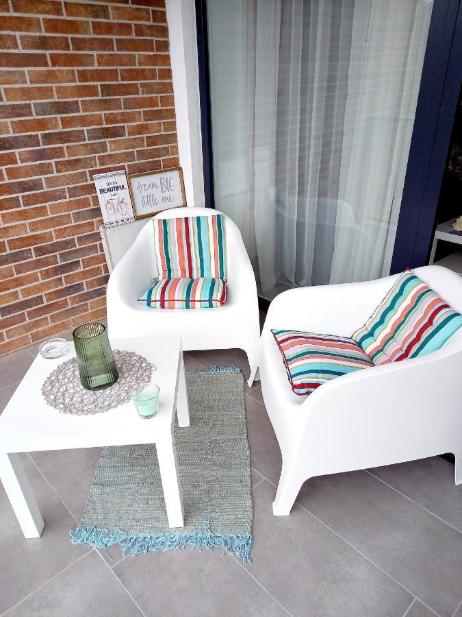 Lavanda Apartment Oradea Exteriör bild